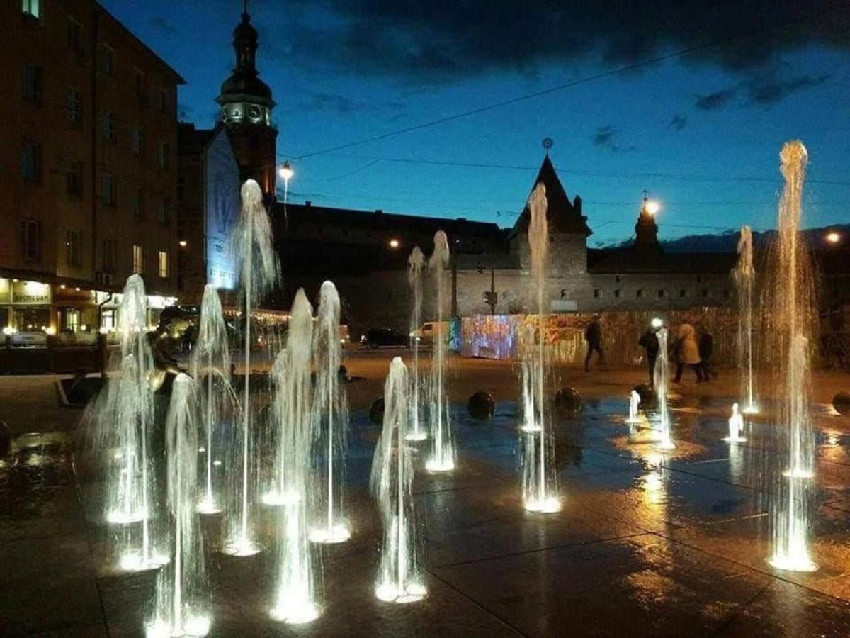 Аpartments In The Center On Mitniy Square Apartment Lviv Bagian luar foto